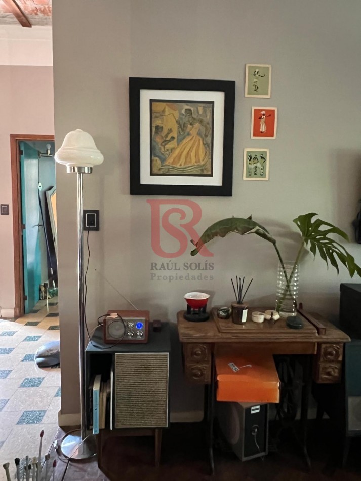 GV- PH 3 ambientes super amplios, patio y terraza propios. Remodelado con un estilo inigualable