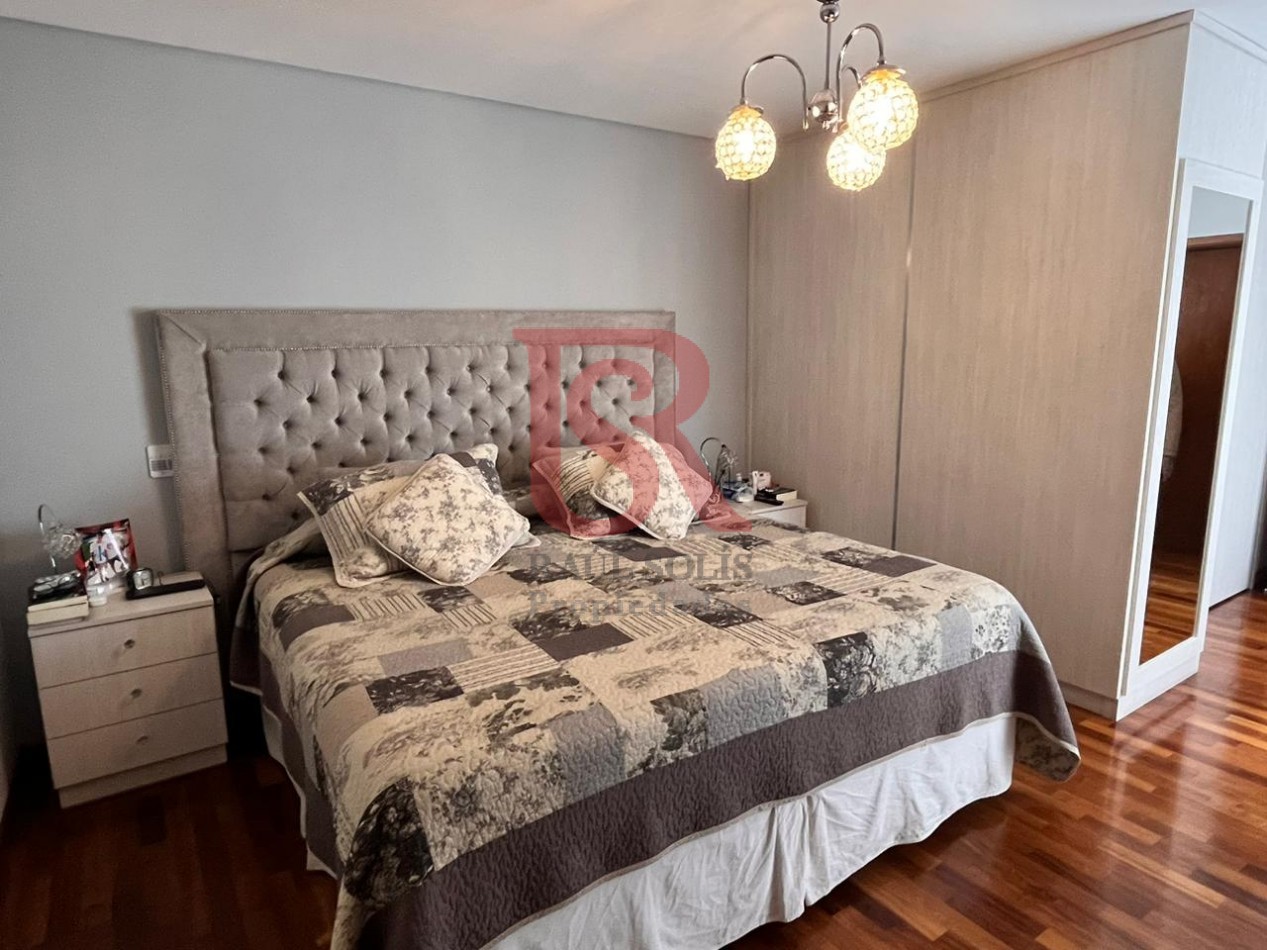 DN - Hermosa casa de 7 ambientes totalmente reciclada a nuevo en venta en Quilmes O