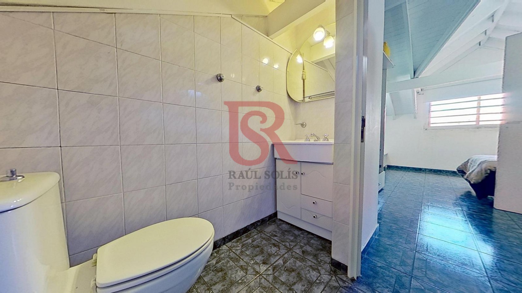 AM. Casa tres ambientes en Venta Quilmes Oeste 