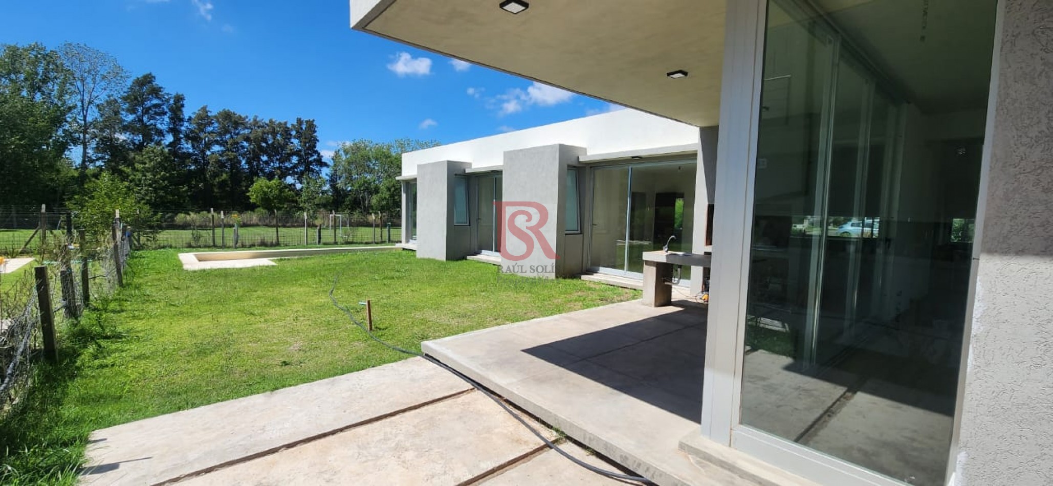 AM- Casa 4 Ambientes La Reserva Hudson en una sola planta con piscina