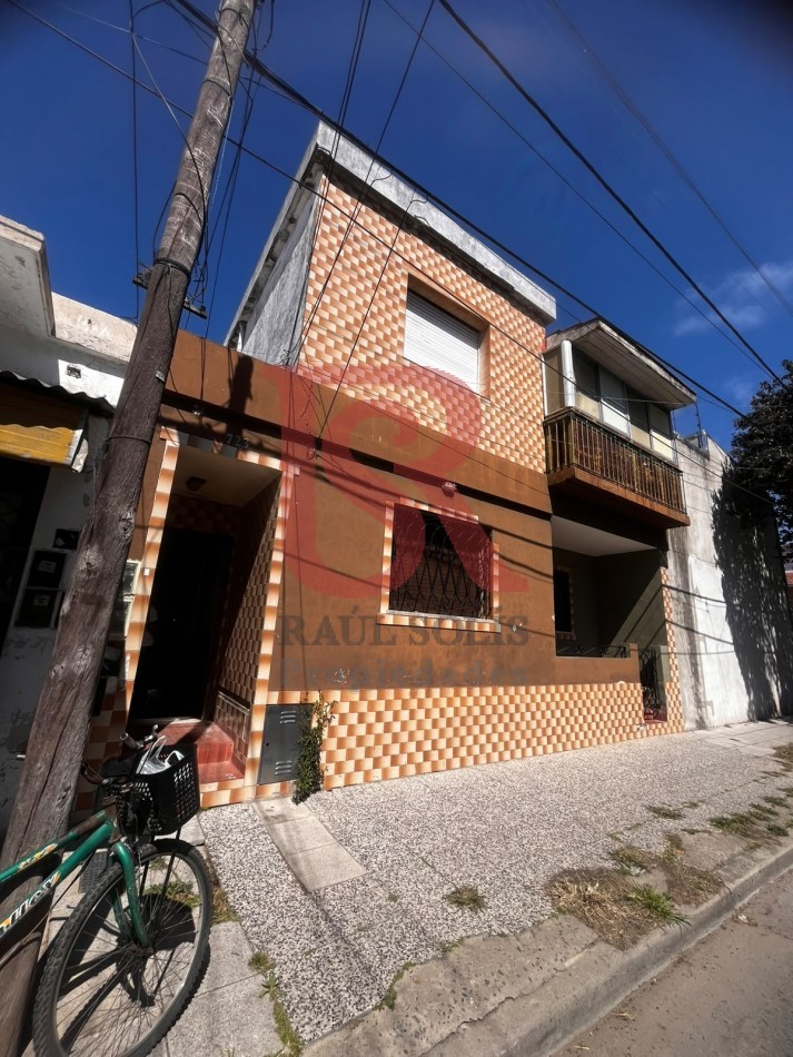 GZ- Casa tipo PH tres ambienes super amplia con patio privado