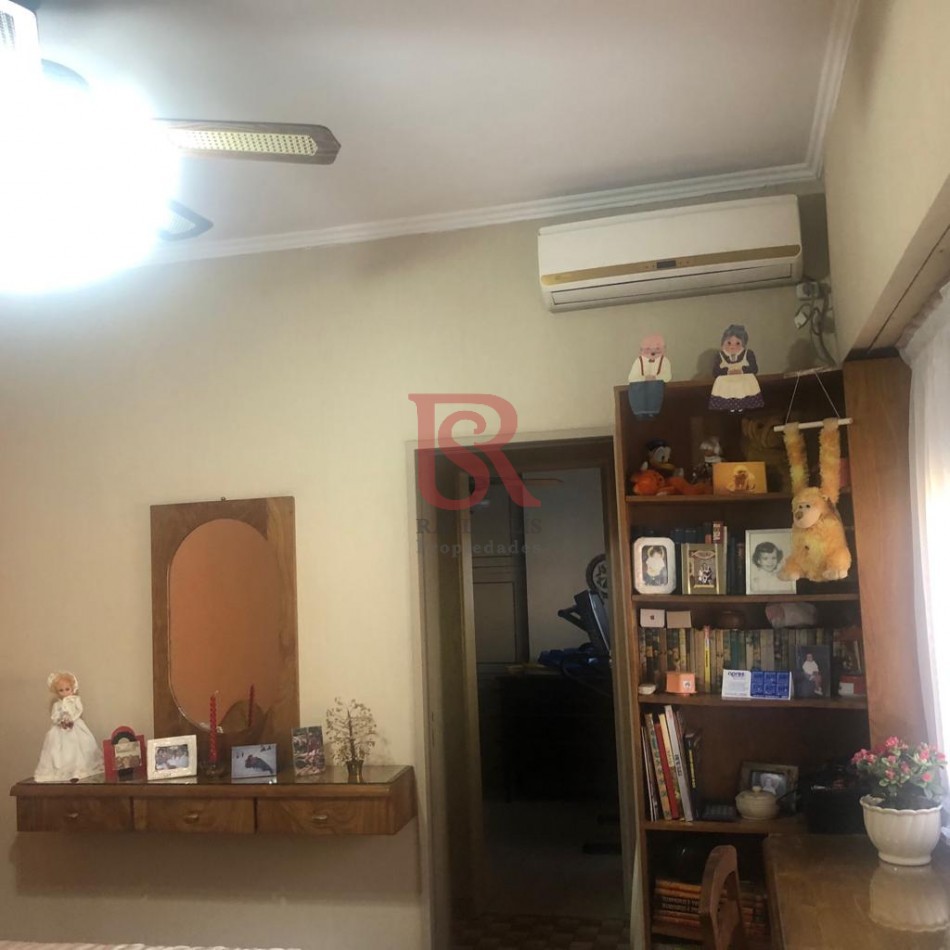 OPORTUNIDAD! Excelente Casa en Alquiler y Venta - Quilmes Oeste -