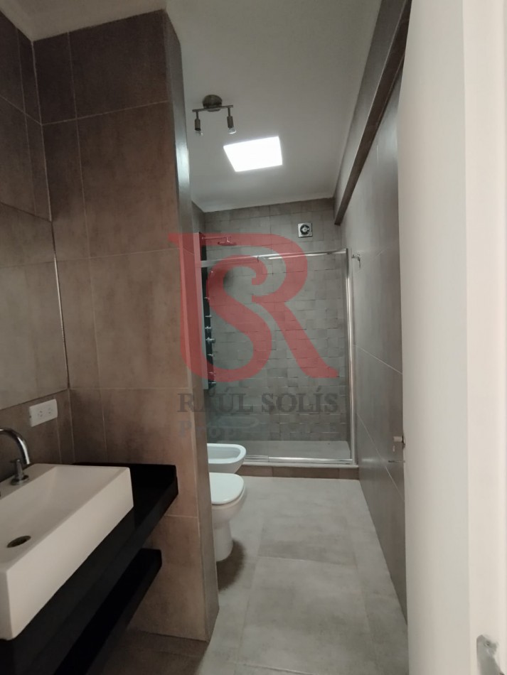 GZ - DN // Moderna casa cuatro ambientes en Barrio Parque El Carmencito