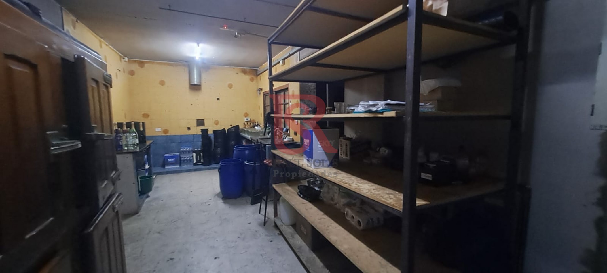 GZ - Local /Bailable/Galgon /Bar/Restaurant  Salon multiples Usos Excelente Ubicacion!!!!