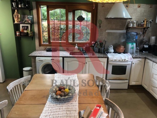 AM- EXCELENTE CASA en VENTA - QUILMES