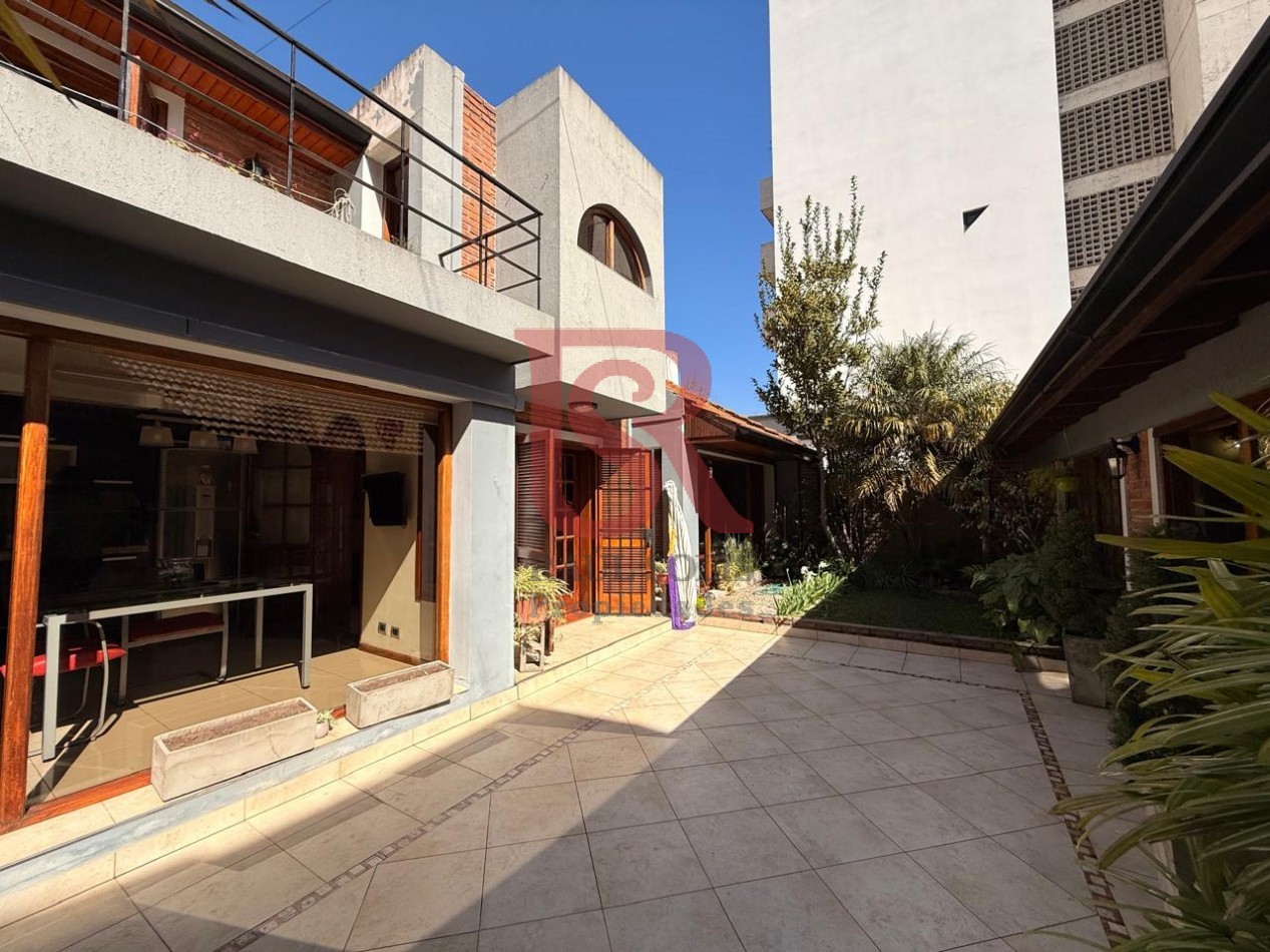 DN - Hermosa casa 4 ambientes con quincho, Quilmes Centro!!