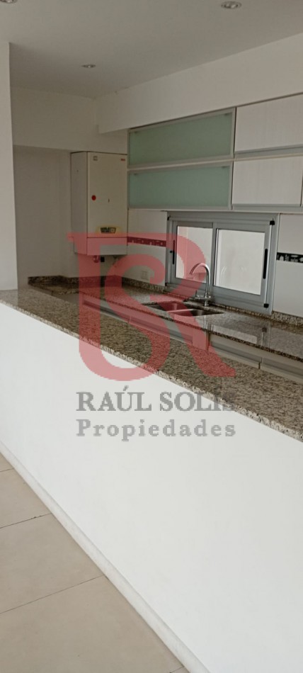 GZ - Hermoso departamento tres ambientes en altura con cochera cubierta