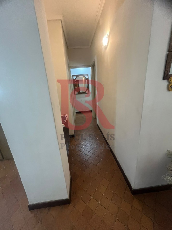 GZ- casa desarrollada en esquina super luminosa en Excelente Estado