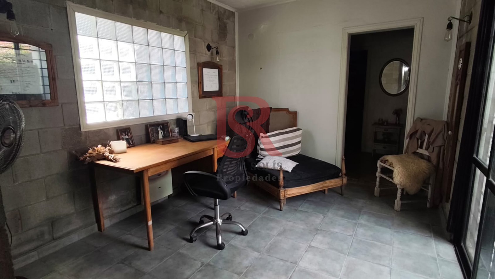 DN - Excelente ubicacion, Casa 4 ambientes en venta, Quilmes!! Apta Credito