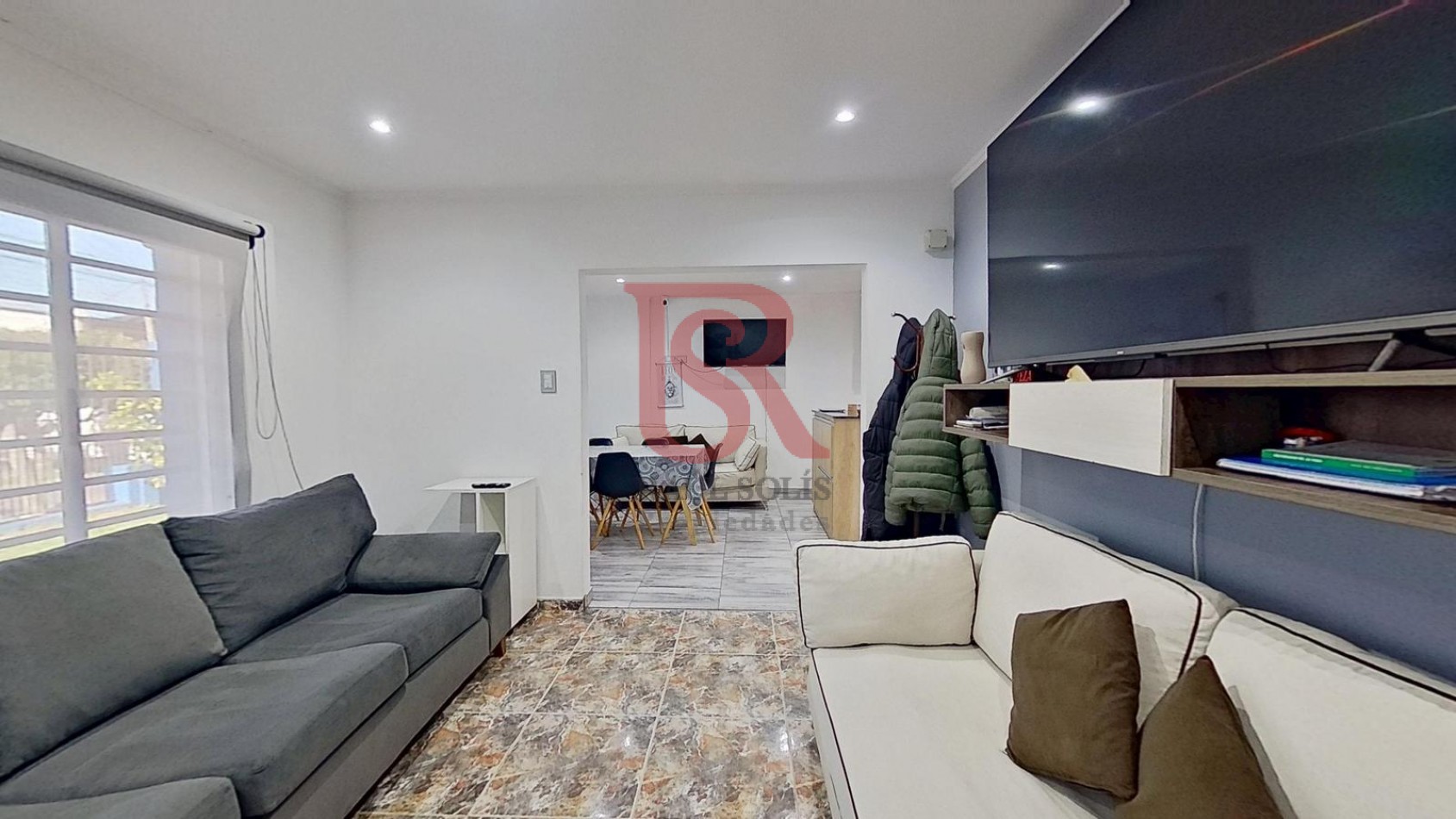 AM. Casa tres ambientes en Venta Quilmes Oeste 