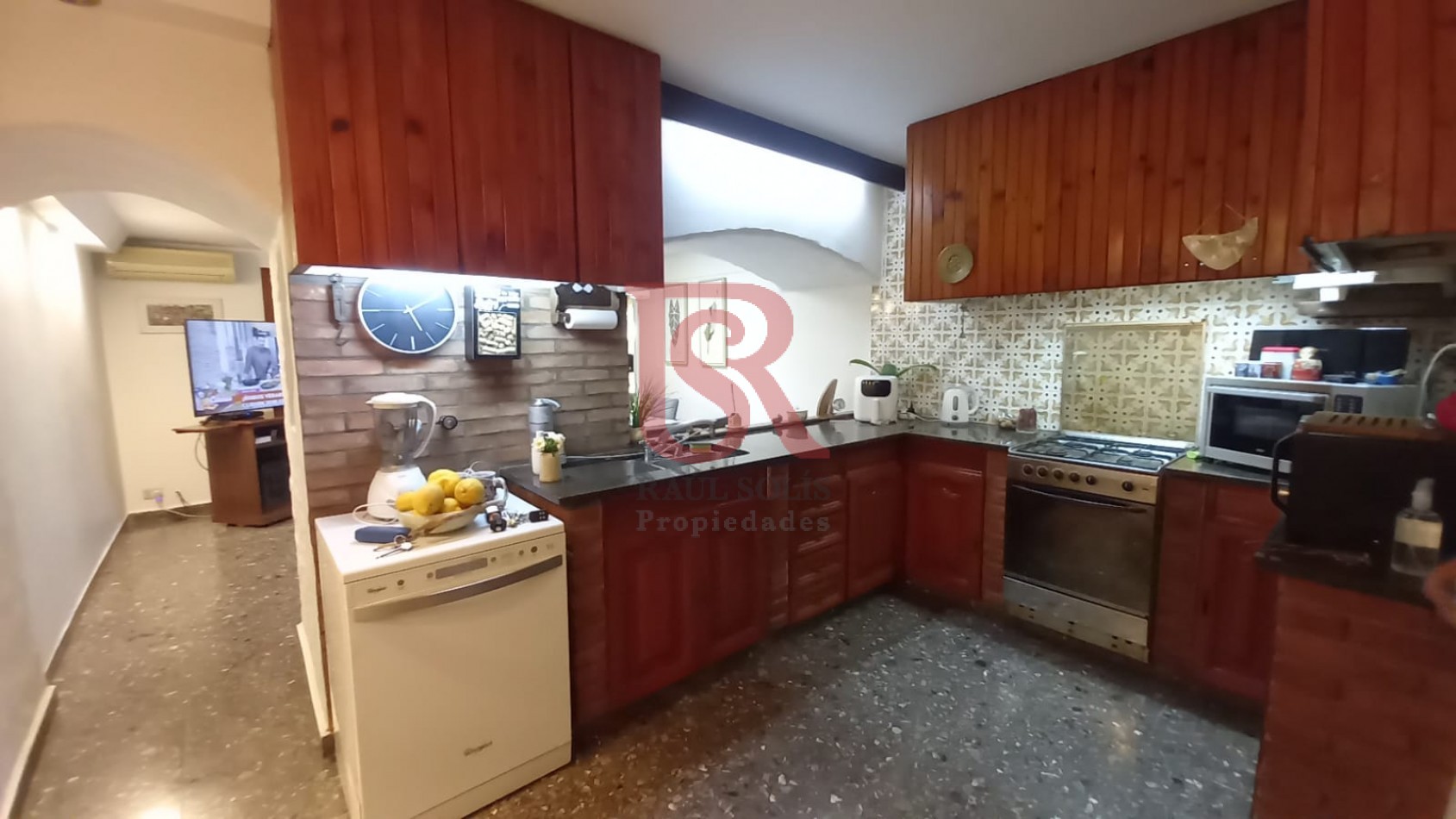 DN - Hermosa casa en venta en Quilmes Oeste! Apto credito
