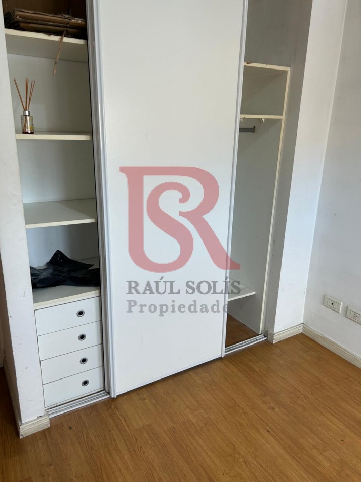 LG Dpto Lomas de Zamora,  2 ambientes muy bien ubicado, luminoso 