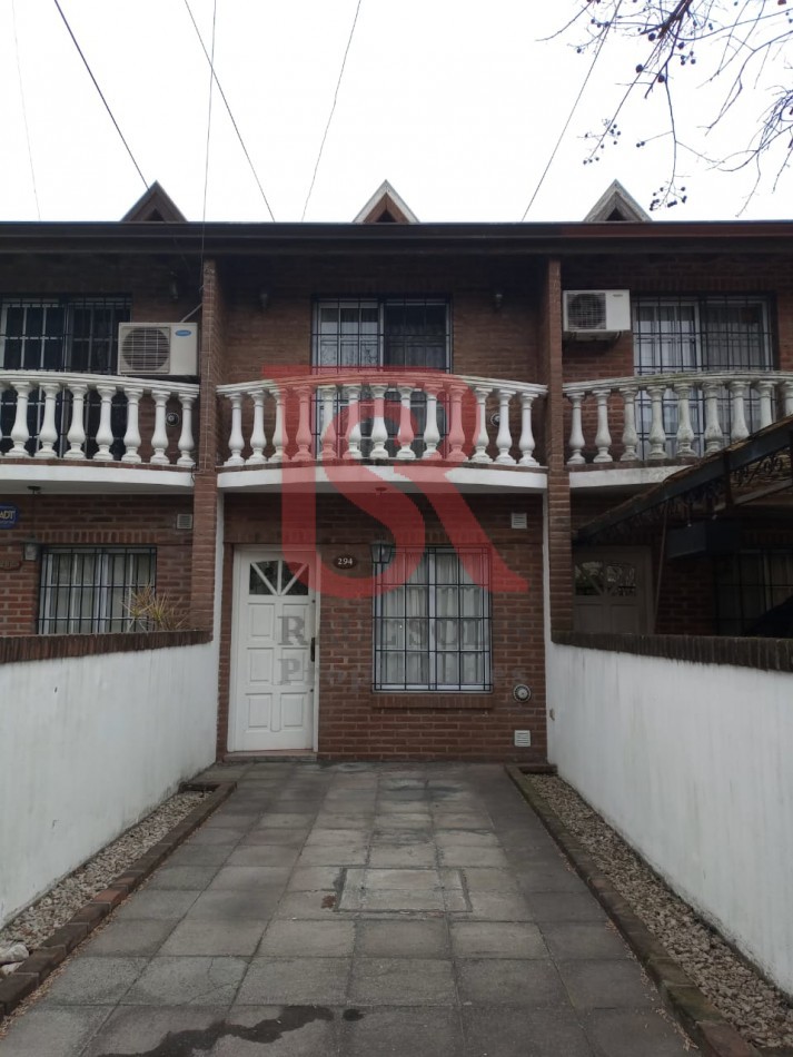 DN - Excelente triplex 4 ambientes en Quilmes. Apto Credito!!!!