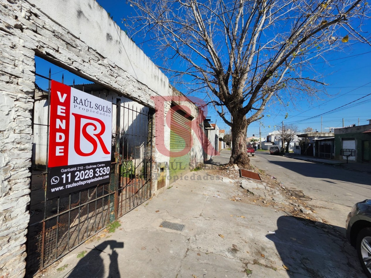 GZ- Excelente Oportunidad...!!! Casa a RECICLAR con Galpon