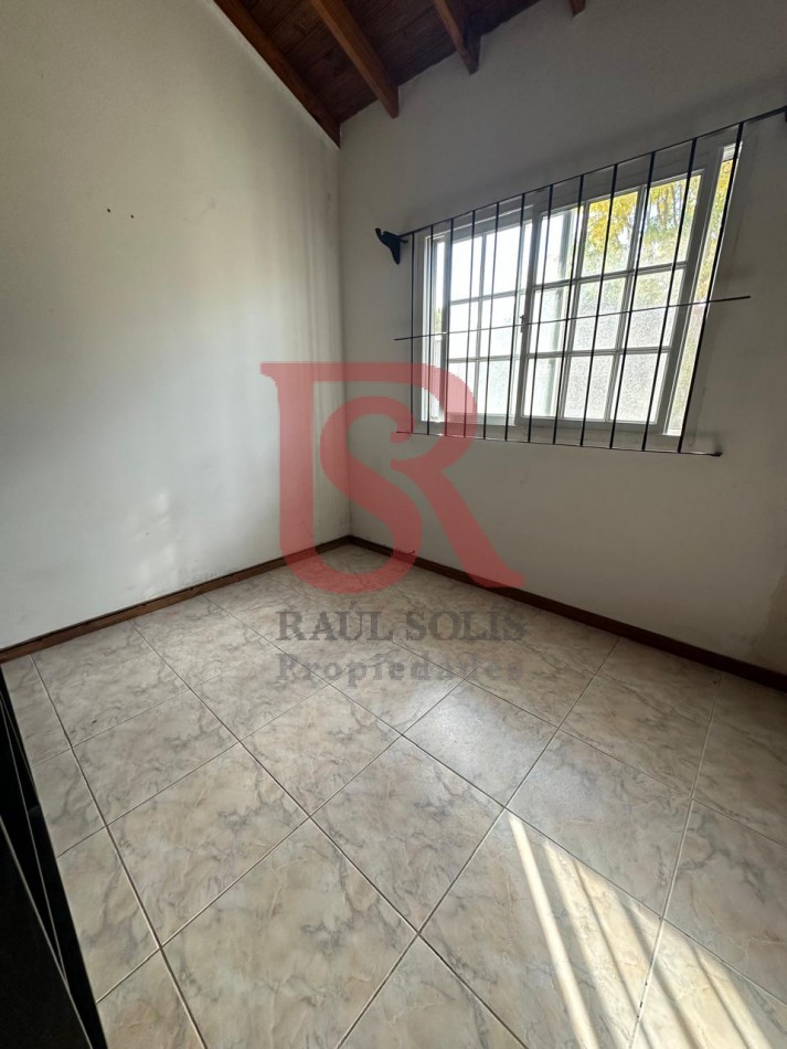 AV- Amplia casa en venta a pocas cuadras del mar