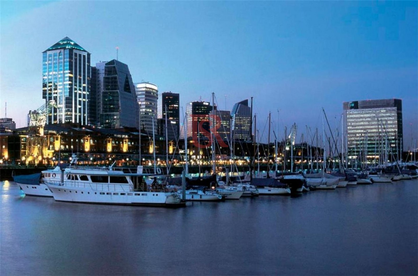 Departamento 4 Ambientes Venta Edificio Brisas Puerto Madero con Cochera