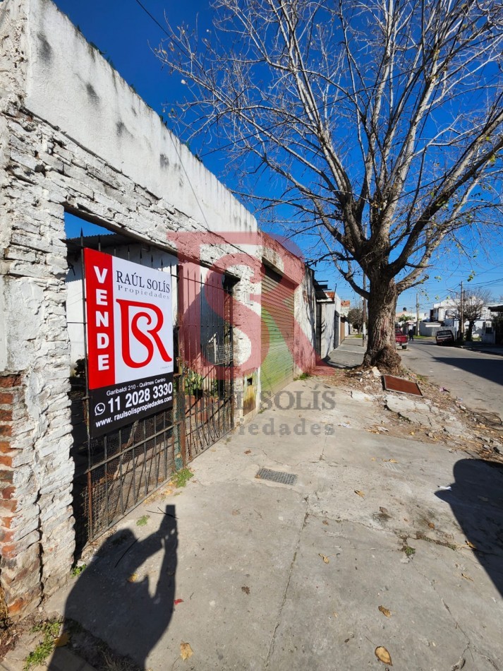 GZ- Excelente Oportunidad...!!! Casa a RECICLAR con Galpon