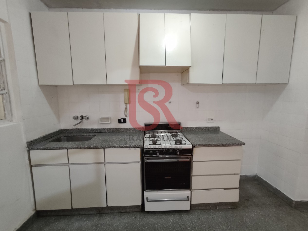 DN - Departamento 2 ambientes en alquiler en Quilmes Centro!!