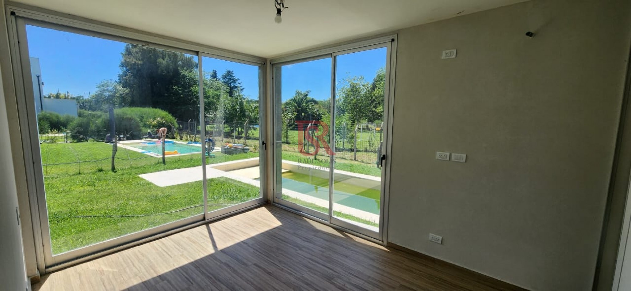 AM- Casa 4 Ambientes La Reserva Hudson en una sola planta con piscina