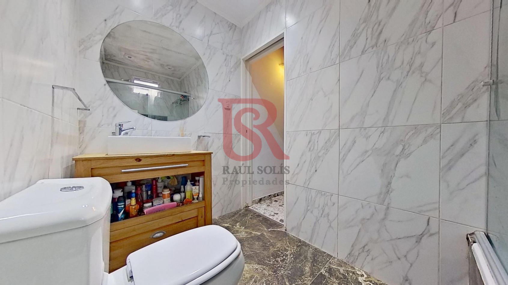 AM. Casa tres ambientes en Venta Quilmes Oeste 