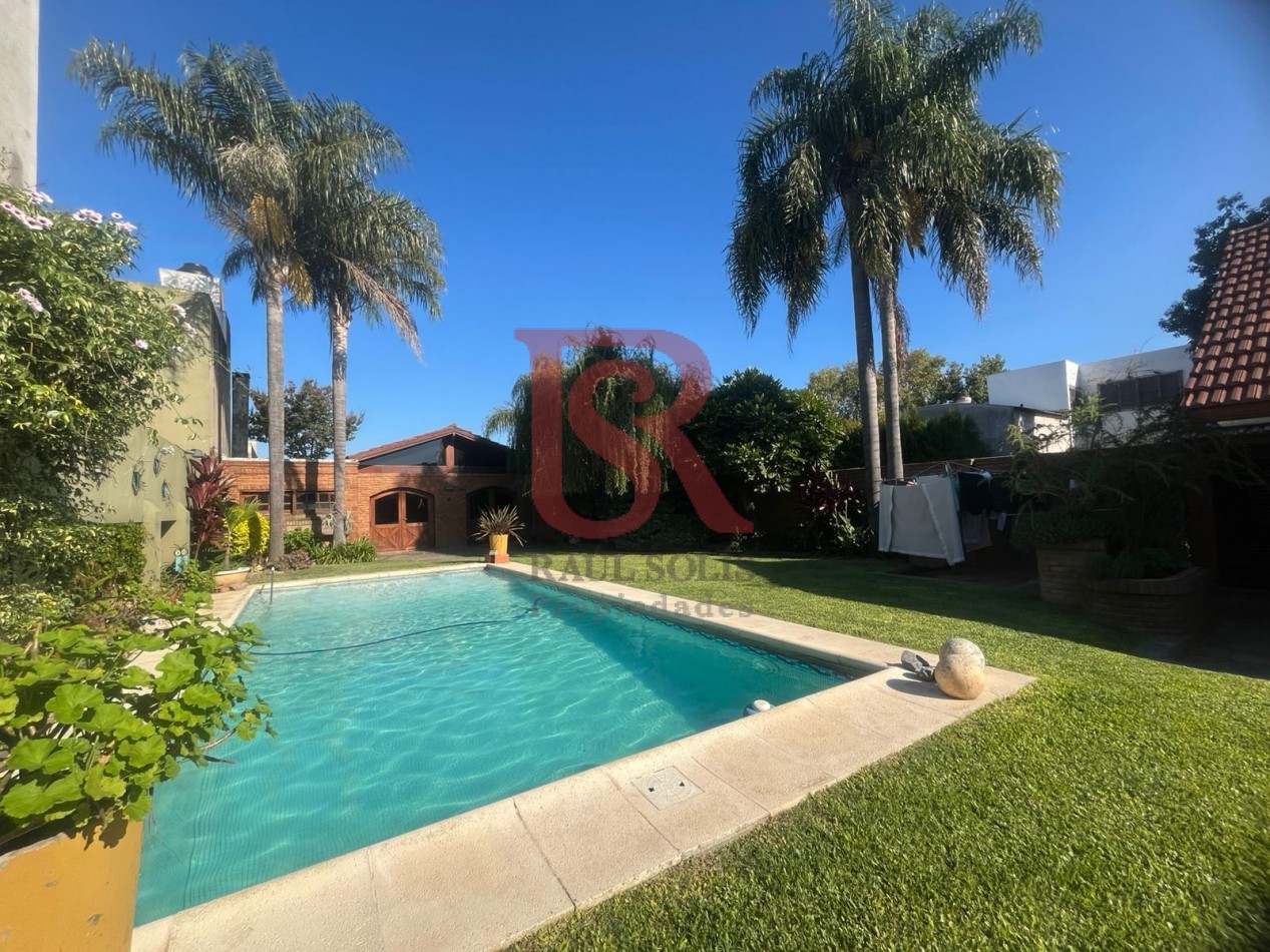 GZ - Gran casa de Categoria desarrollada sobre lote de 13 por 53 (Impecable)