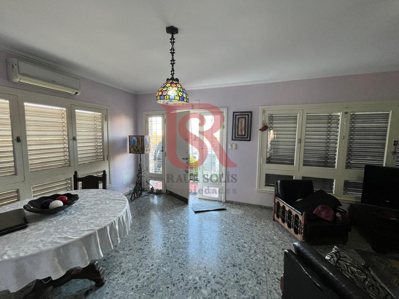 RS- Hermosa casa de 7 ambientes, en excelente estado.