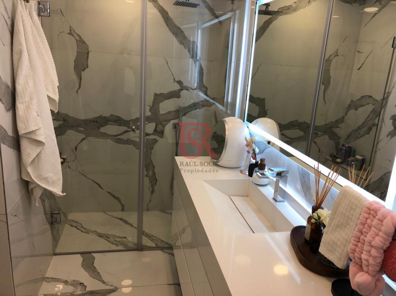 Departamento 4 Ambientes Venta Edificio Brisas Puerto Madero con Cochera