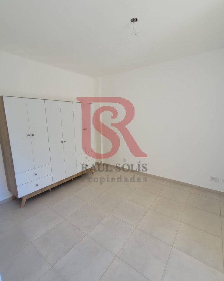 E.S. ALQUILER Departamento 2 ambientes con cochera 