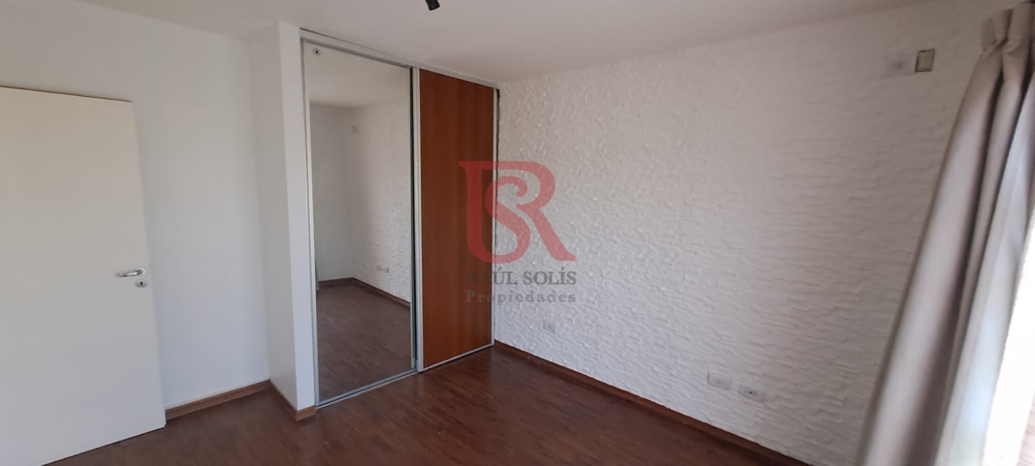 Gz - Precioso tres ambientes con cochera 