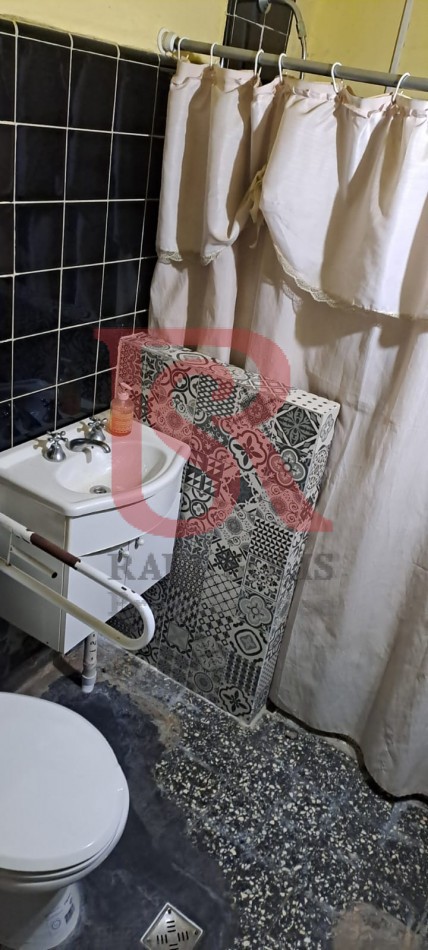 GZ - Casa espaciosa tres ambientes Quilmes Oeste Centro! Apta vivienda o uso profesional