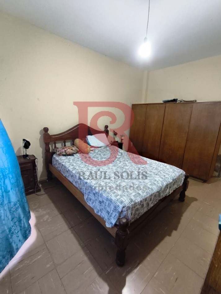 LP - VENTA! Amplio departamento 4 ambientes en Berazategui