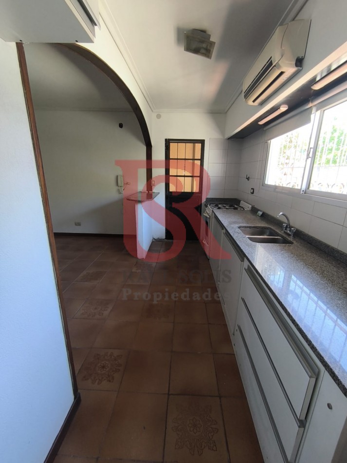 LP - VENTA! Hermoso PH en 1er piso de 4 ambientes con espcio tipo loft, quincho y parrilla en Quilmes 