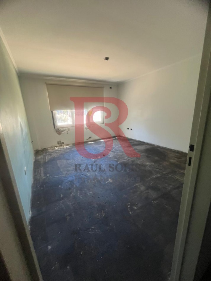 GZ- Galpon de 400 m desarrollado sobre lote de 1300m