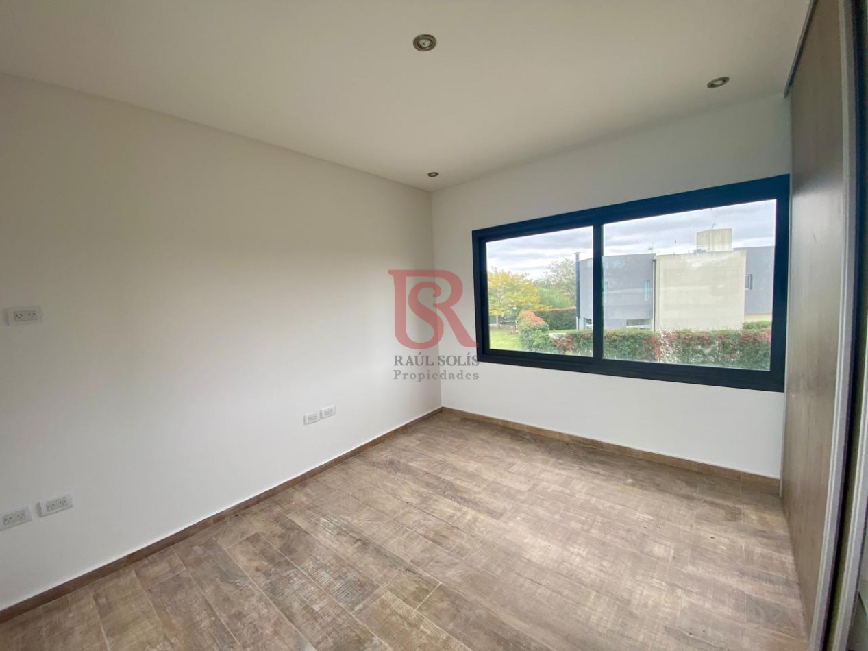 Am- Impecable Casa en Alquiler