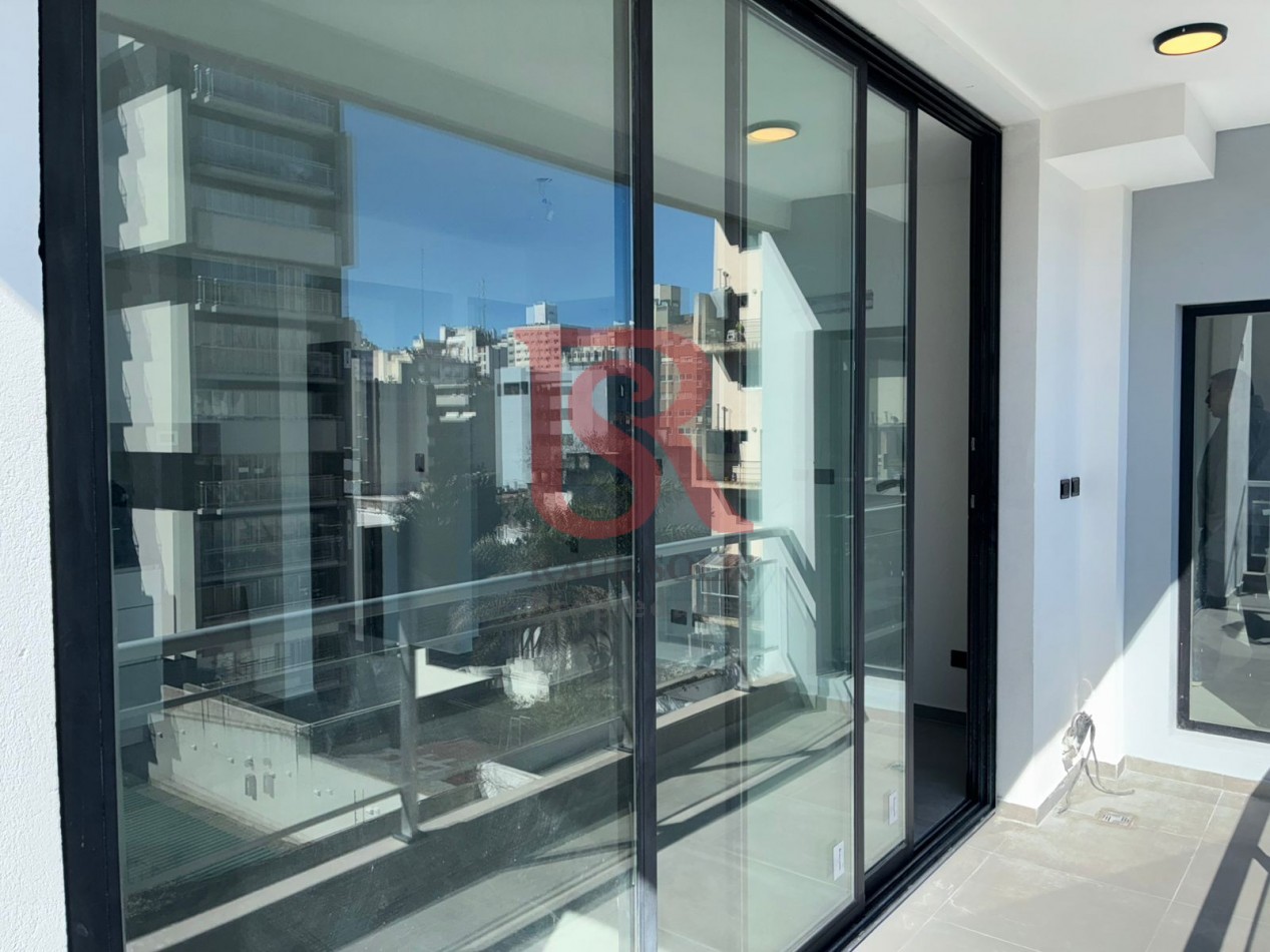 E.S- Departamentos 2 ambientes Edificio Premium Centro de Quilmes a Estrenar