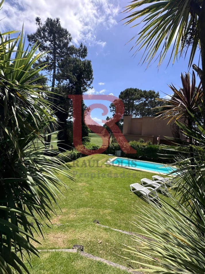 AZ- ESPECTACULAR CASA DE CATEGORIA con DEPTO PARA HUESPEDES en GOLF PINAMAR