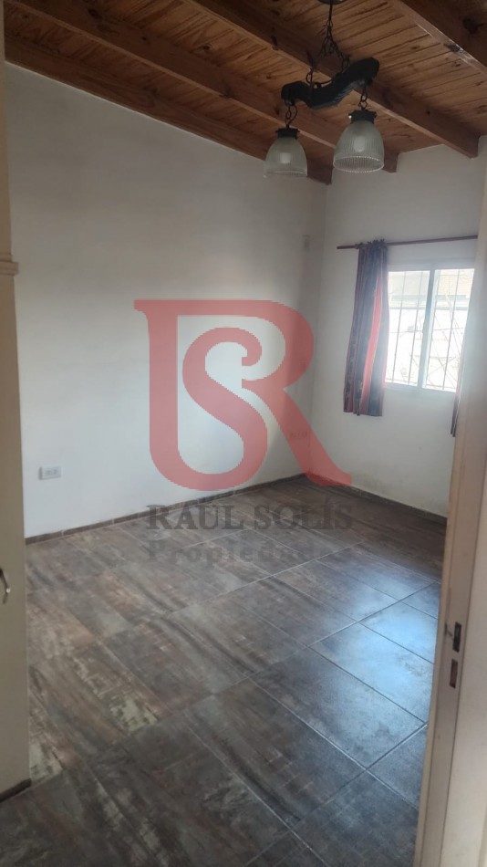 RS - ALQUILER tres ambientes primer piso por escalera en Quilmes