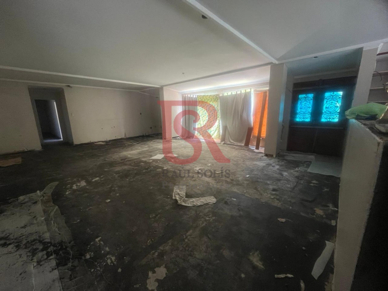 GZ- Galpon de 400 m desarrollado sobre lote de 1300m