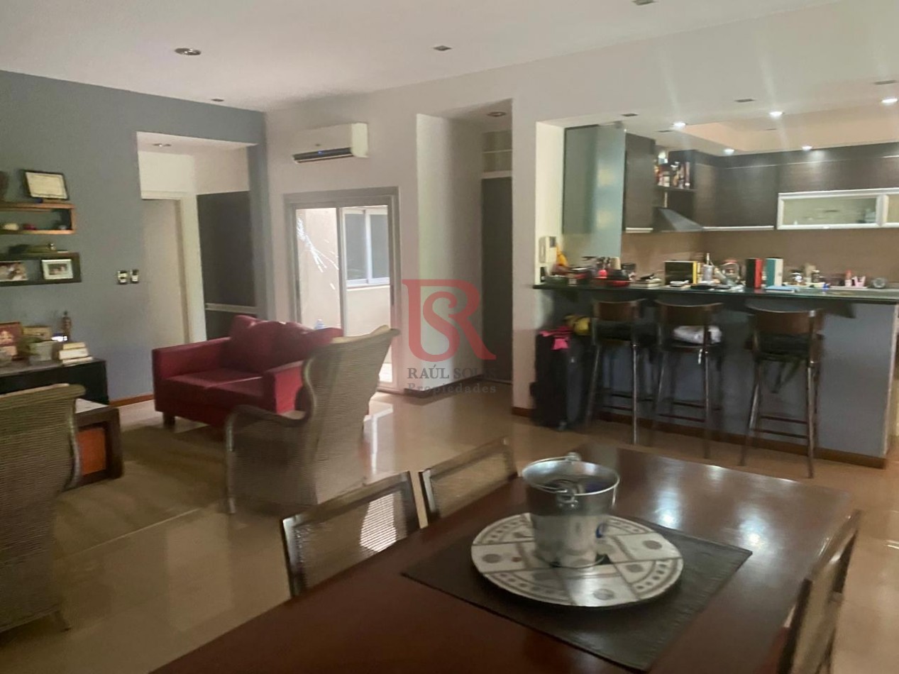 AM - Casa en Venta en tres plantas - Ideal inversores