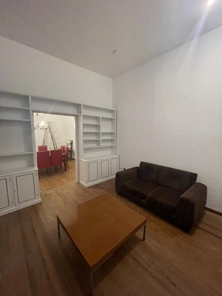LP - Hermosa propiedad 5 ambientes en excelente zona de Quilmes