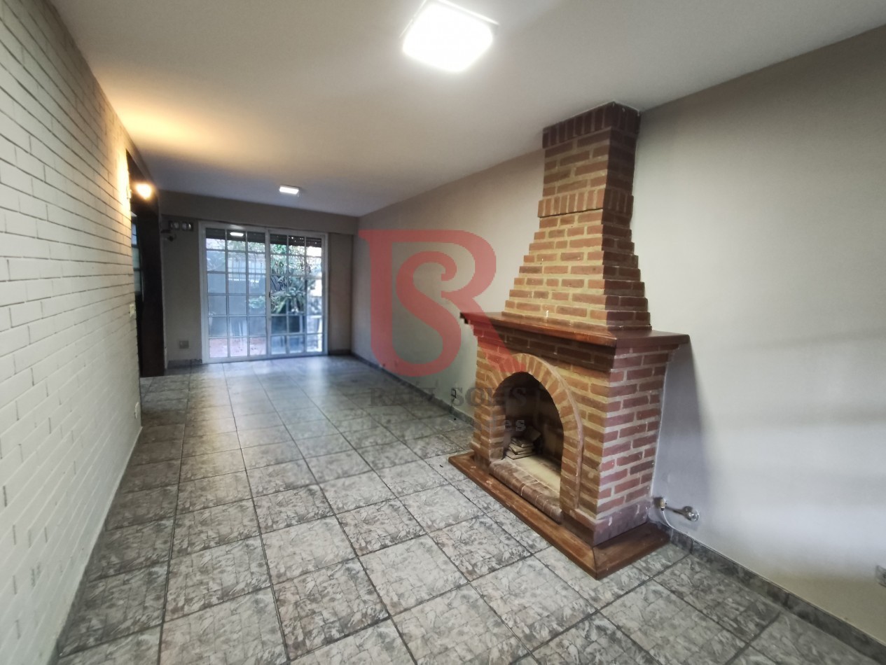 DN - Casa en alquiler 4amb con cochera