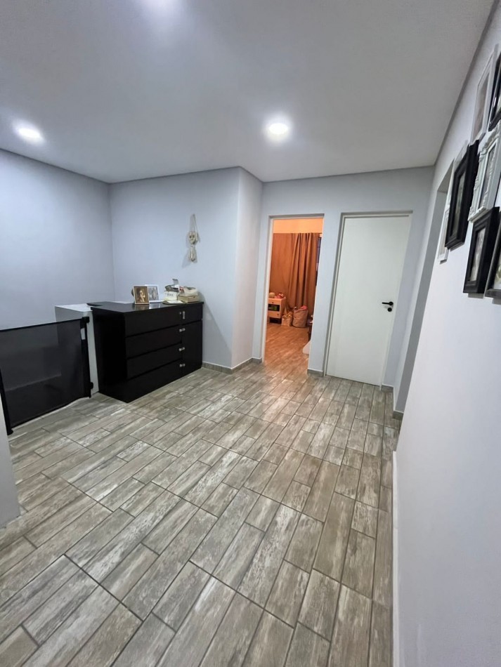 DN - Alquiler! Amplia casa 6 ambientes en excelente ubicacion, Quilmes!!
