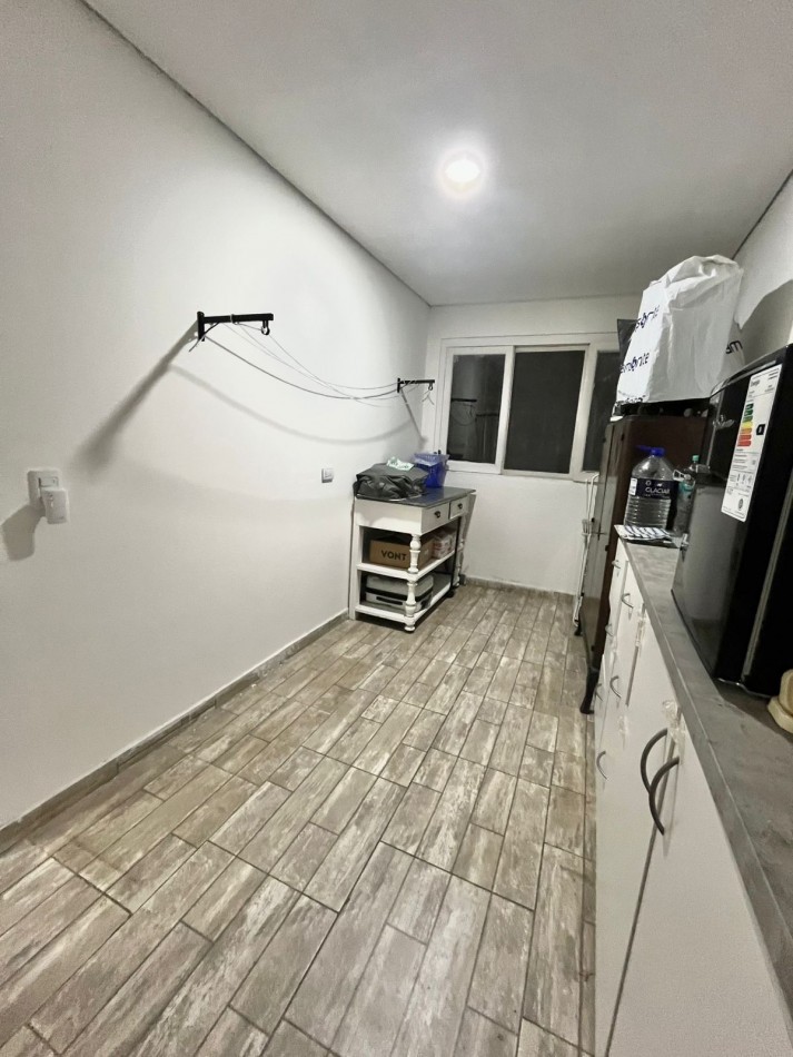 DN - Alquiler! Amplia casa 6 ambientes en excelente ubicacion, Quilmes!!