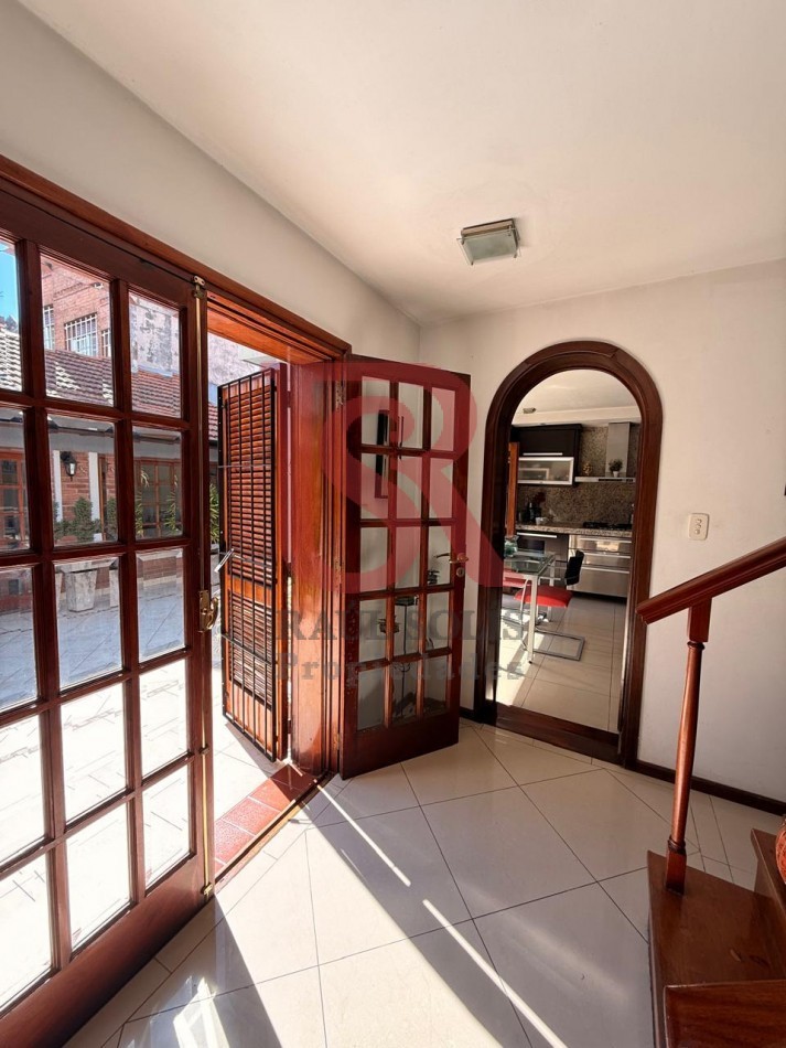 DN - Hermosa casa 4 ambientes con quincho, Quilmes Centro!! Alquiler