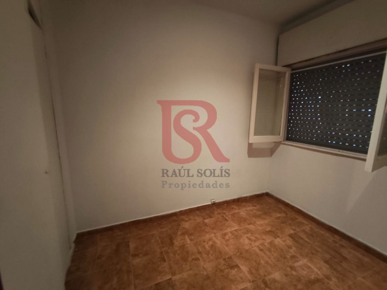 LP - VENTA! Hermosa casa 3 ambientes con escritorio, patio y horno de barro en Don Bosco