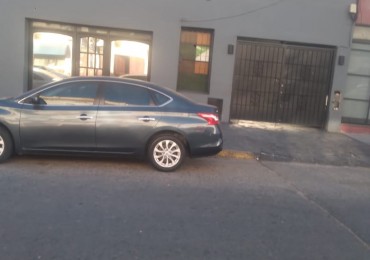 AJ - Local comercial de dos plantas