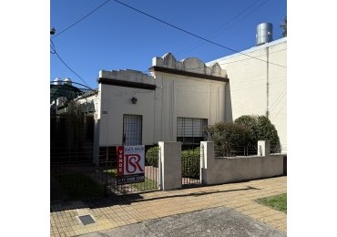 AJ CASA APTA CREDITO Excelente ubicacion OPORTUNIDAD a reciclar