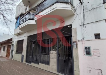DN - Amplio PH 3 ambientes con dos patios en venta, Wilde!!