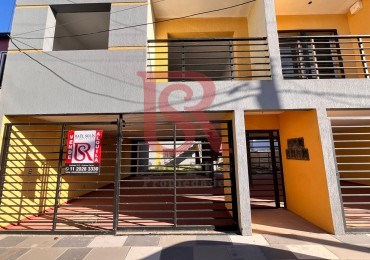 AZ - VENTA/ALQUILER luminoso departamento 3 ambientes en 1er piso en Berazategui