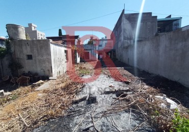 VN - Excelente Casa a reciclar o Lote de 400 metros para desarrollo Inmobiliario